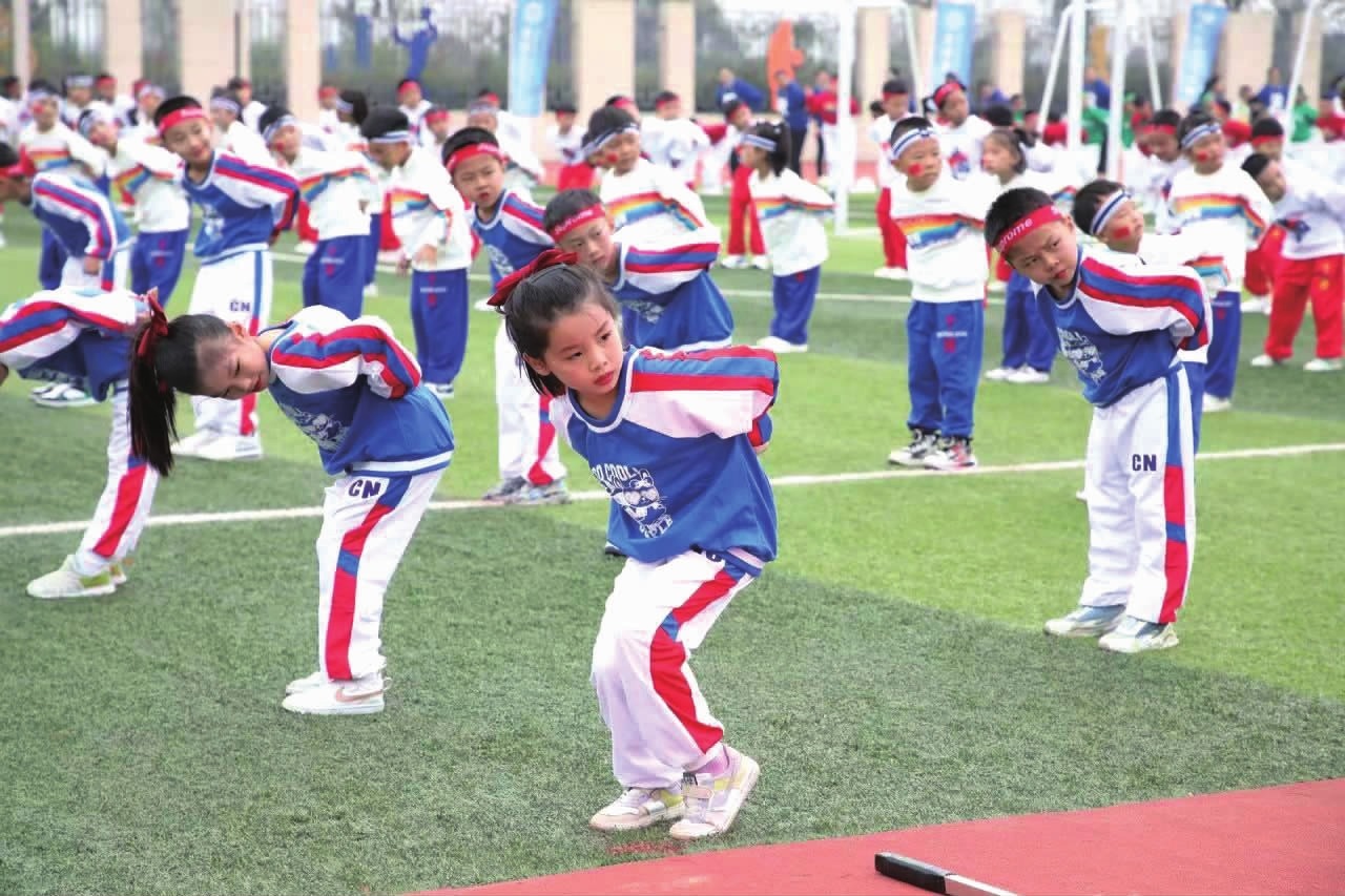 体坛联播｜萨卡将与阿森纳续约五年，曼城签下加